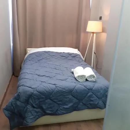 Driti New Bazaar * Τίρανα